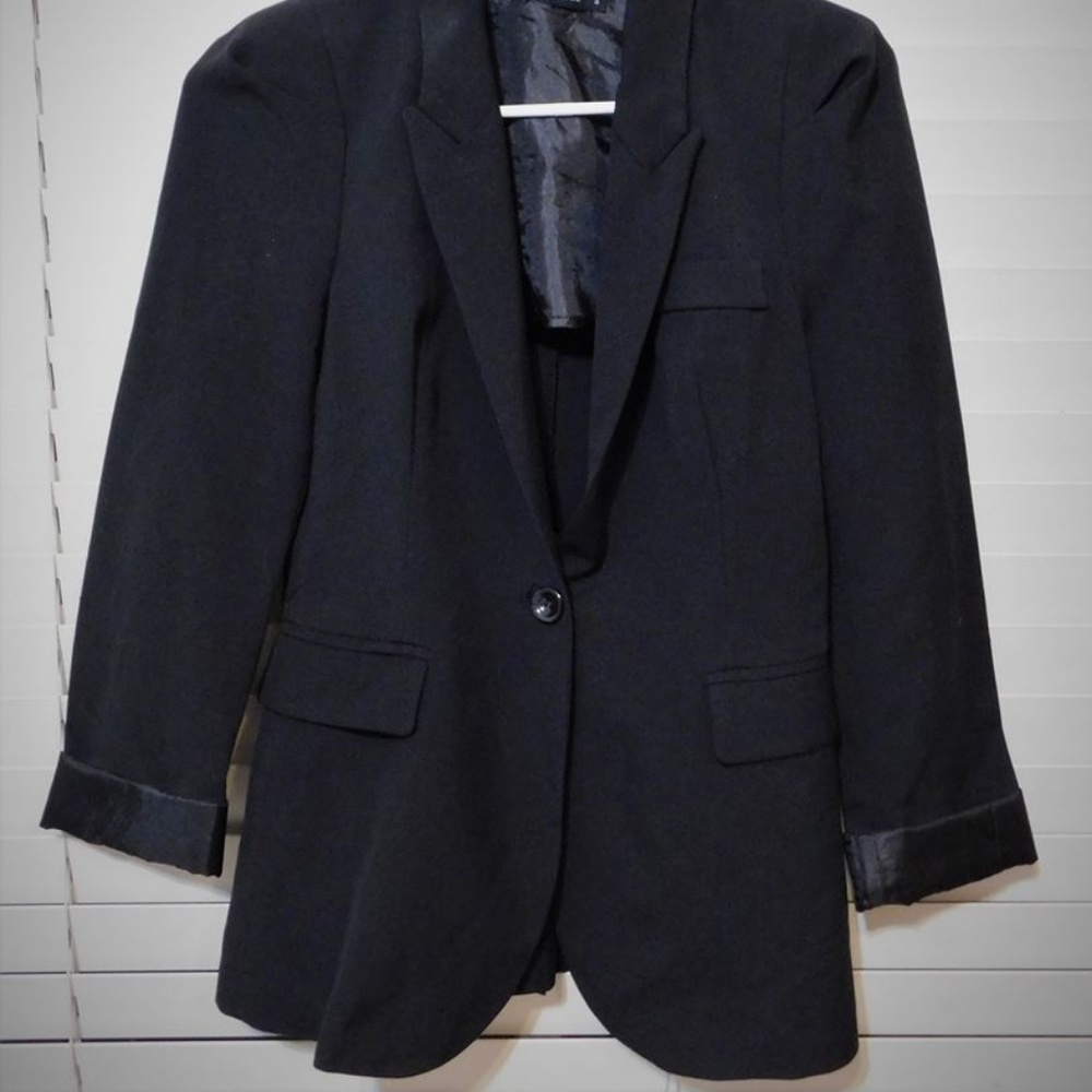 Black Blazer